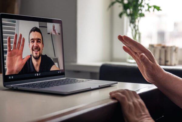 Znaczenie regularnych konwersacji w nauce języka obcego